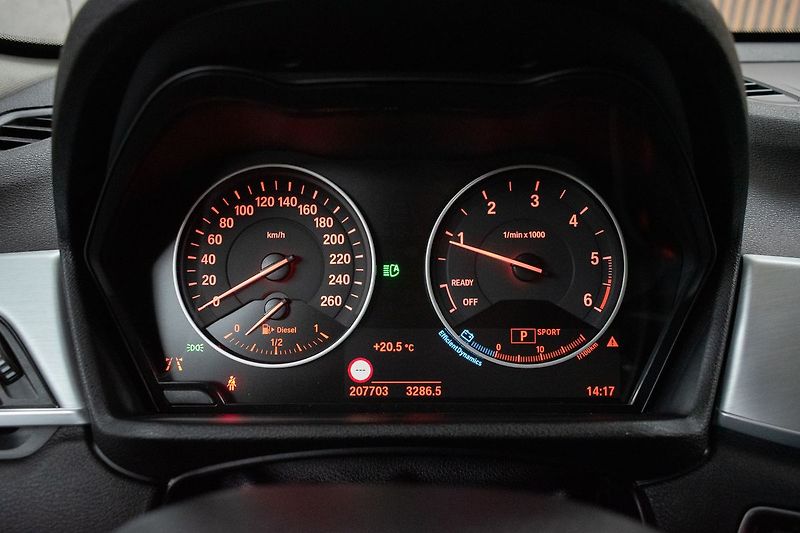 BMW X1 xDrive20d Sport Line*HEAD-UP* - fotka 20 z 42