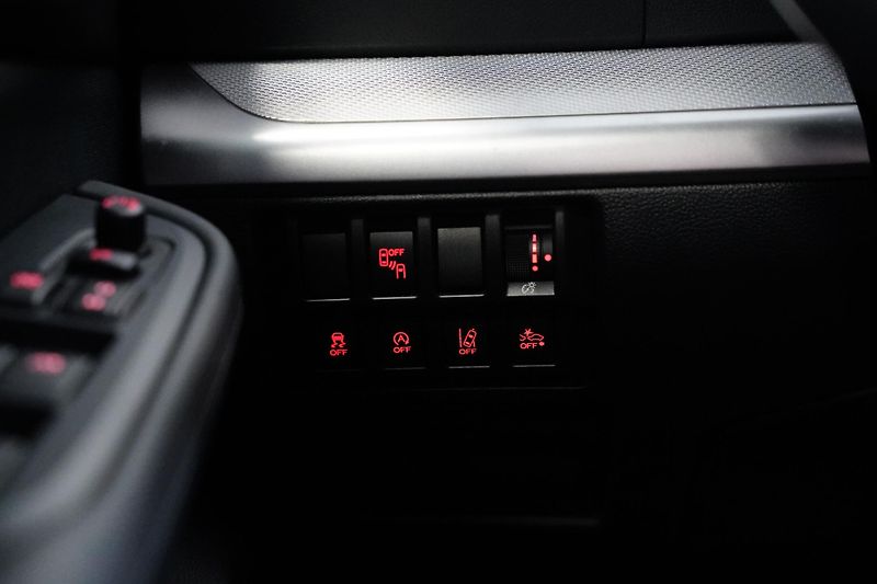 Subaru Outback - fotka 14 z 32