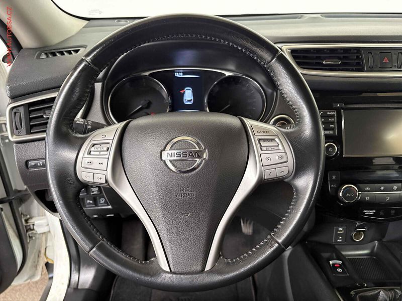 Nissan X-Trail (2015) 1.6 dCi 4x4, ČR, Navi, LED - fotka 17 z 18