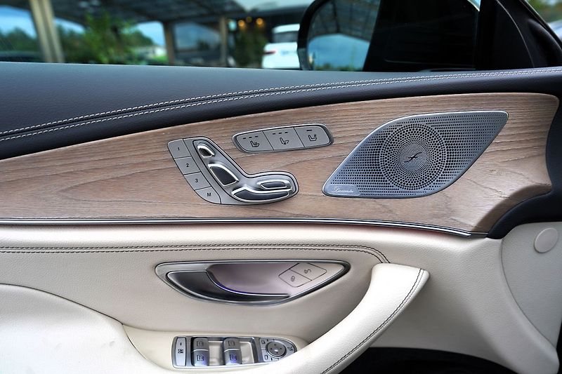 Mercedes-Benz CLS 400d AMG/4Matic/Burmester/s.kn - fotka 16 z 49