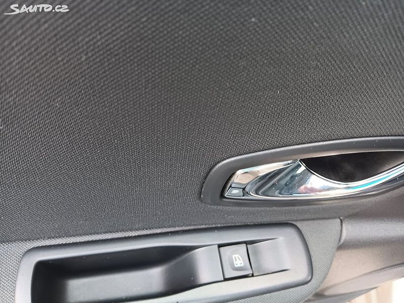 Renault Mégane 1.5 dCi 66kW - fotka 25 z 26