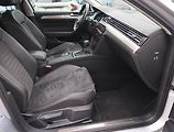 Volkswagen Passat (2021) 2.0 TDI, Automat, Kůže, Navi - náhled 9
