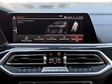 BMW X7 40xD-INDIVID-MASÁŽE-R21-B&W-ČR - náhled 31