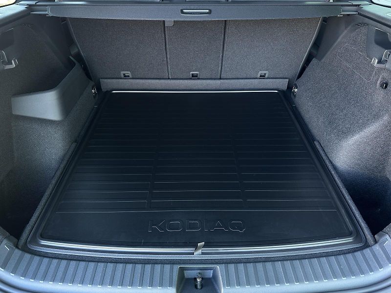 Škoda Kodiaq RS 265PS 2.0TSi 4x4 DSG Matrix - fotka 47 z 50