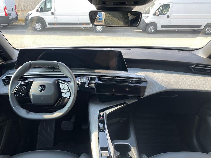 Peugeot 3008 (2025) Allure Hybrid 145k e-DCS6 - fotka 2 z 8