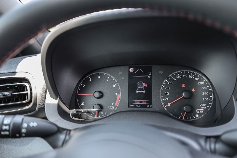 Toyota GR Yaris 1.6. 260k Dynamic + Sport - fotka 21 z 27
