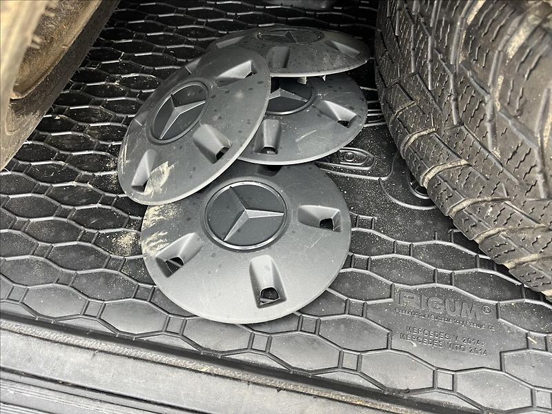 Mercedes-Benz Vito 2,1 119CDi 8.MÍST LONG 4x4 AUT - fotka 38 z 49