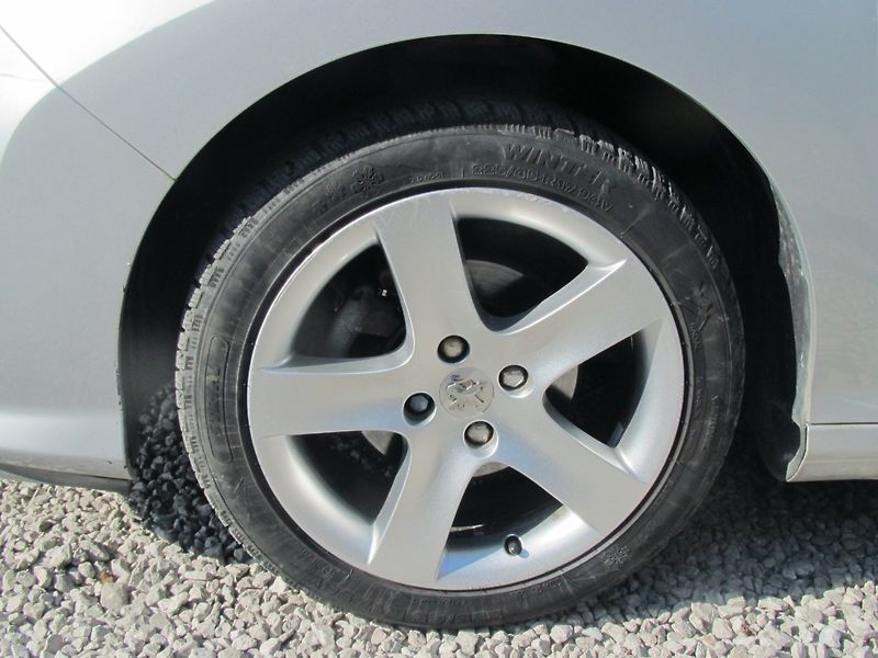 Peugeot 308 1.6 HDI - fotka 16 z 16