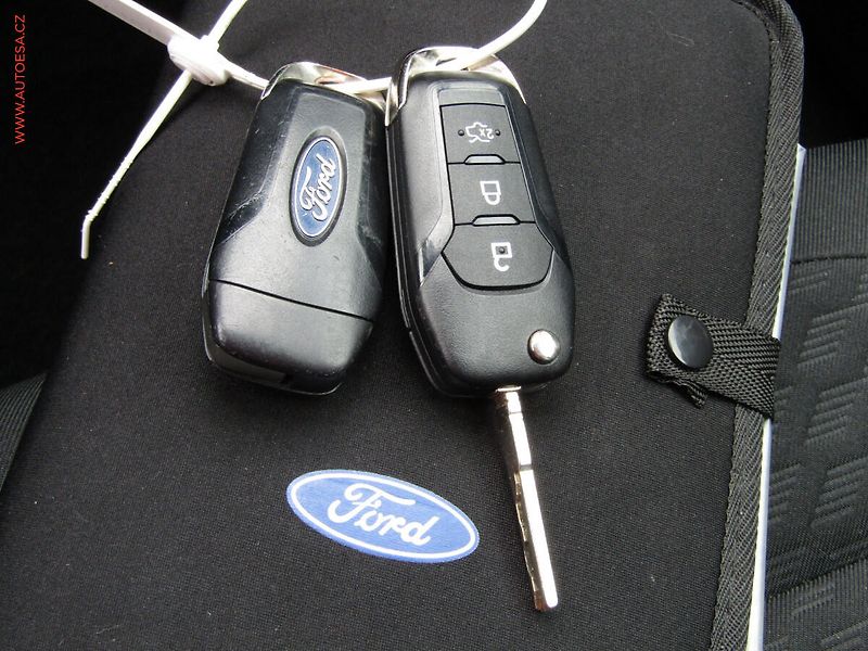 Ford Puma (2021) 1.0 EB, Titanium, LED, navi - fotka 19 z 19