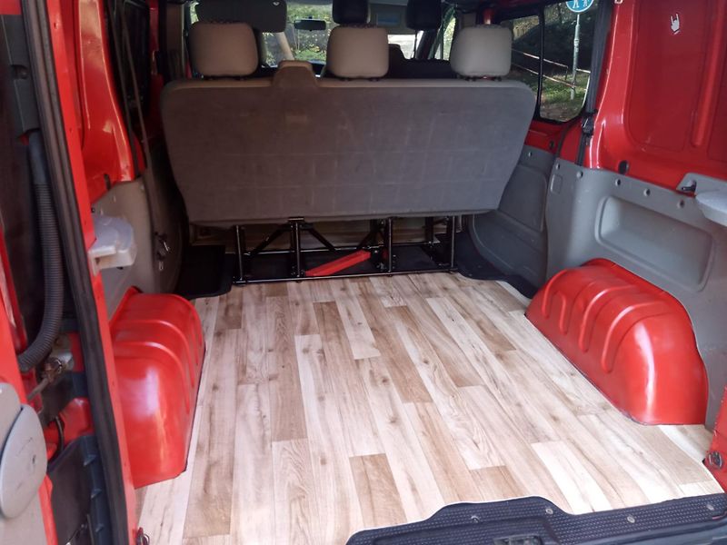 Renault Trafic 2,0 D 9 MÍST, TZ, kamera ! - fotka 18 z 28