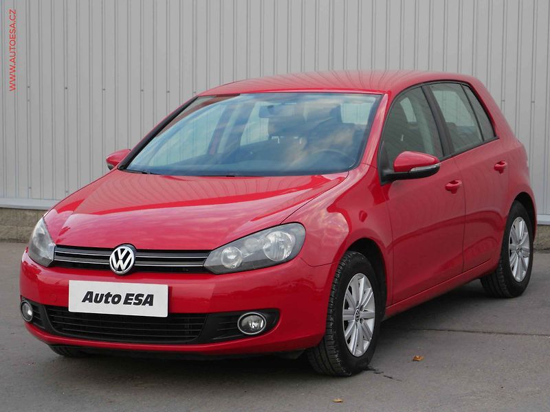 Volkswagen Golf (2012) 1.2 TSi, 2.maj,ČR - fotka 3 z 15