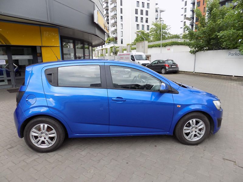 Chevrolet Aveo (2012) 1.2 16V - fotka 8 z 12