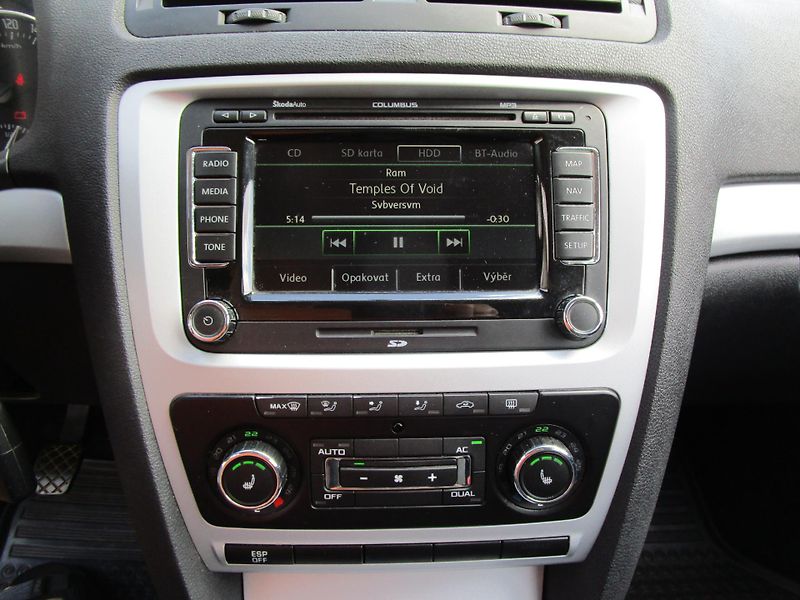 Škoda Octavia 2,0TDI-103KW-NOVÁ STK - fotka 11 z 13