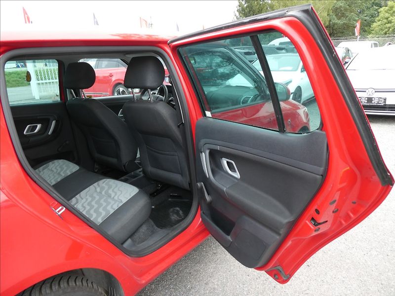 Škoda Fabia 1,6 i16V 77kW AUTOMAT,klima,ČR - fotka 20 z 30