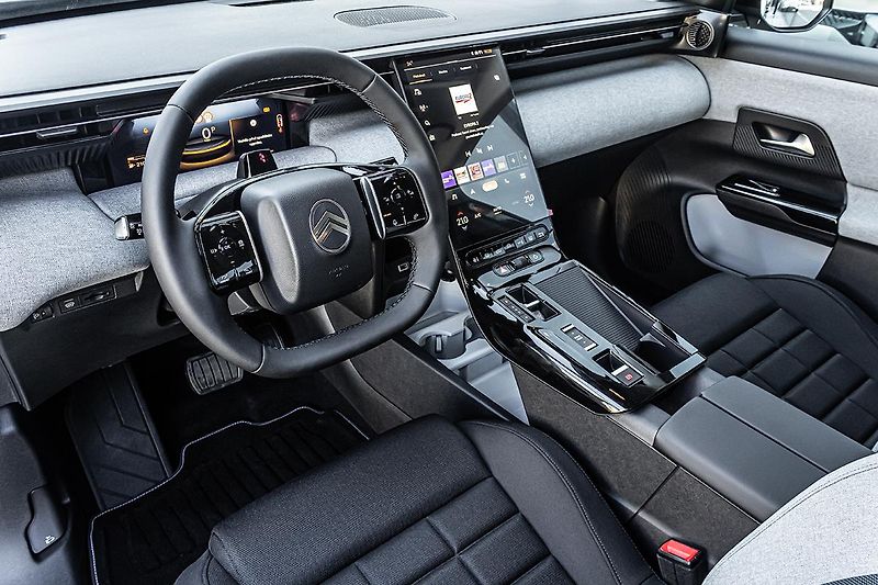 Citroën C5 Aircross (2026) 1,2 YOU Hybrid 145k Aut.+ZIMA - fotka 11 z 18