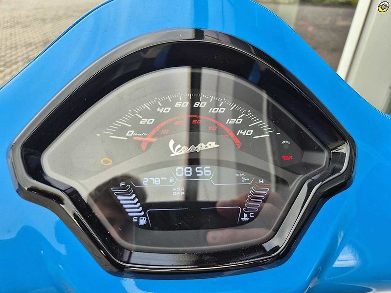 Vespa GTS 125 Super (2026) GTS 125 SUPERSPORT E5+ - fotka 22 z 23