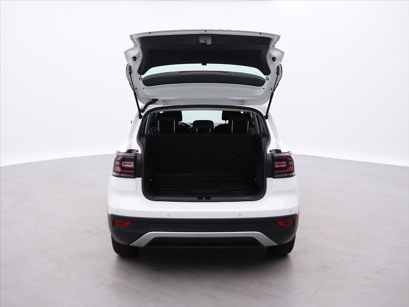 Volkswagen T-Cross 1,6 TDI DSG CZ Life - fotka 9 z 29