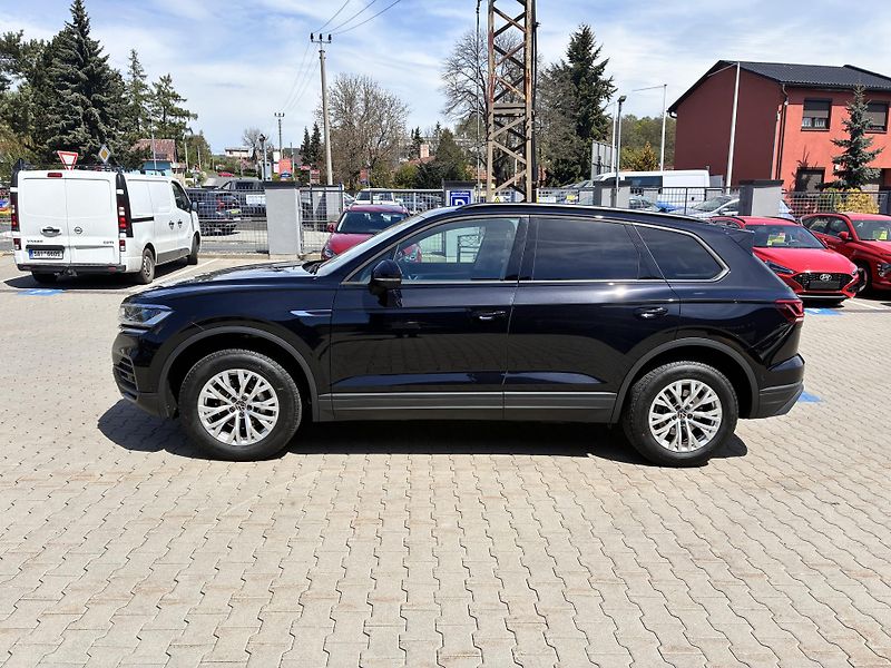 Volkswagen Touareg 170KW,4X4,8°AT,ČERNÁDEEP,TAŽNÉ - fotka 4 z 34