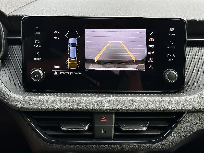 Škoda Kamiq 1.0TSi 116PS KAMERA+PDC P/Z Sm - fotka 31 z 42