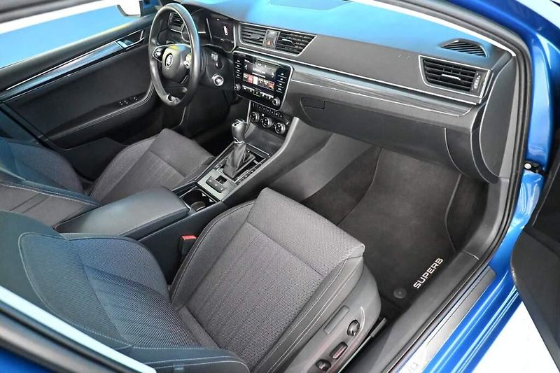 Škoda Superb (2023) 2.0 DSG STYLE Matrix LED VIRTU - fotka 10 z 38