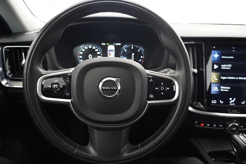 Volvo V60 2,0 D4 POLESTAR INSCRIPTION - fotka 20 z 35