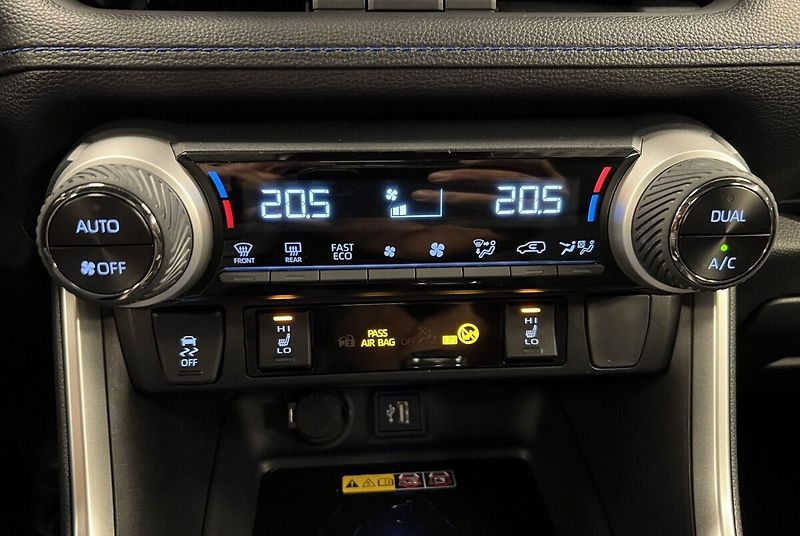 Toyota RAV4 2.5 Hybrid AT AWD SELECTION SK - fotka 7 z 19