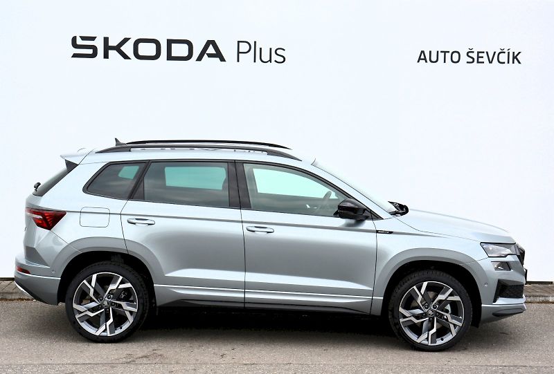 Škoda Karoq (2026) SportLine 1,5 TSI 110 kW 7 AP - fotka 8 z 22