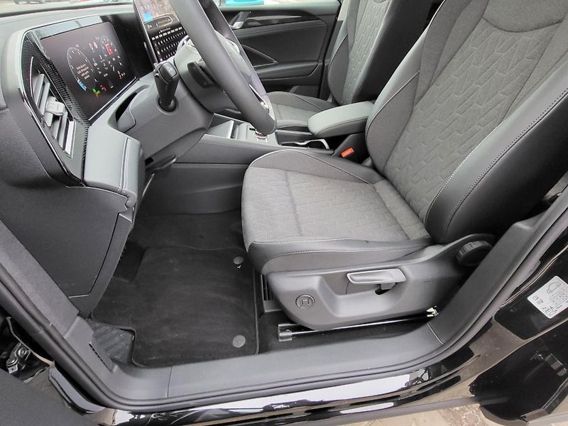 Volkswagen Tiguan (2026) People 1,5 eTSI 110kW mHEV - fotka 9 z 27