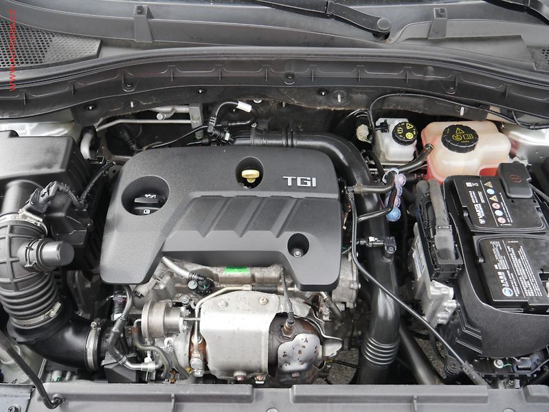 MG ZS (2022) 1.0 TGi, 1.maj,ČR, Exclusive - fotka 28 z 28