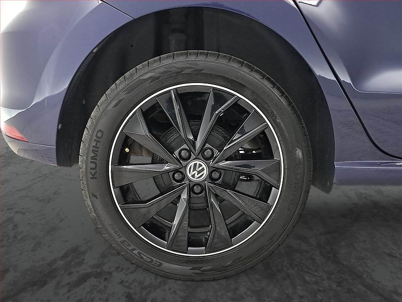 Volkswagen Polo (2017) Comfortline 1.0, Park. senzory - fotka 14 z 16