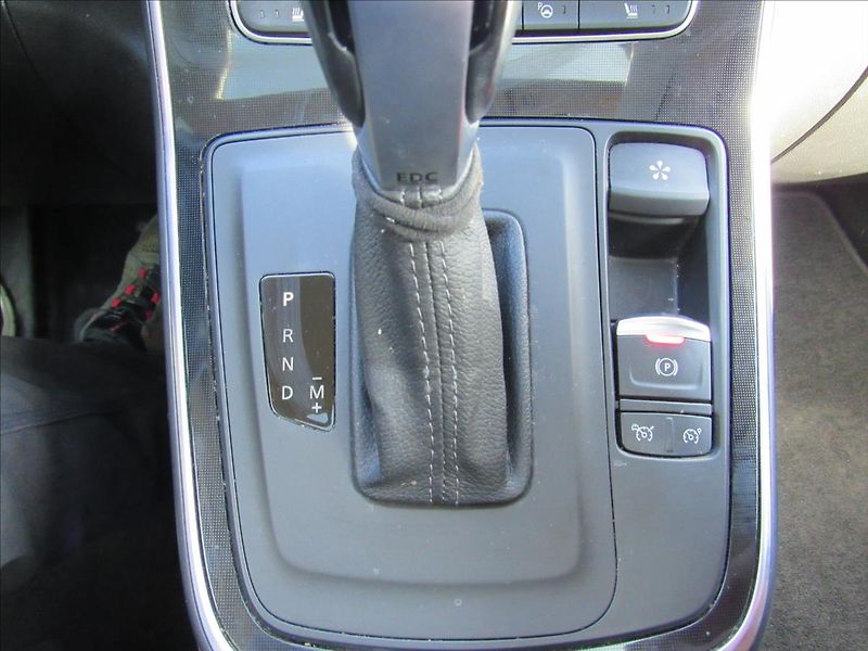 Renault Scénic 1,6 dCi 118kW Automat - fotka 21 z 35