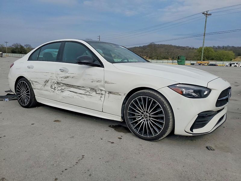 Mercedes-Benz Třídy C (2023) C 300  - fotka 2 z 11