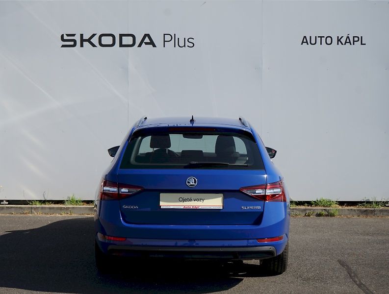 Škoda Superb (2018) TDI 110 kW DSG Style - fotka 4 z 29