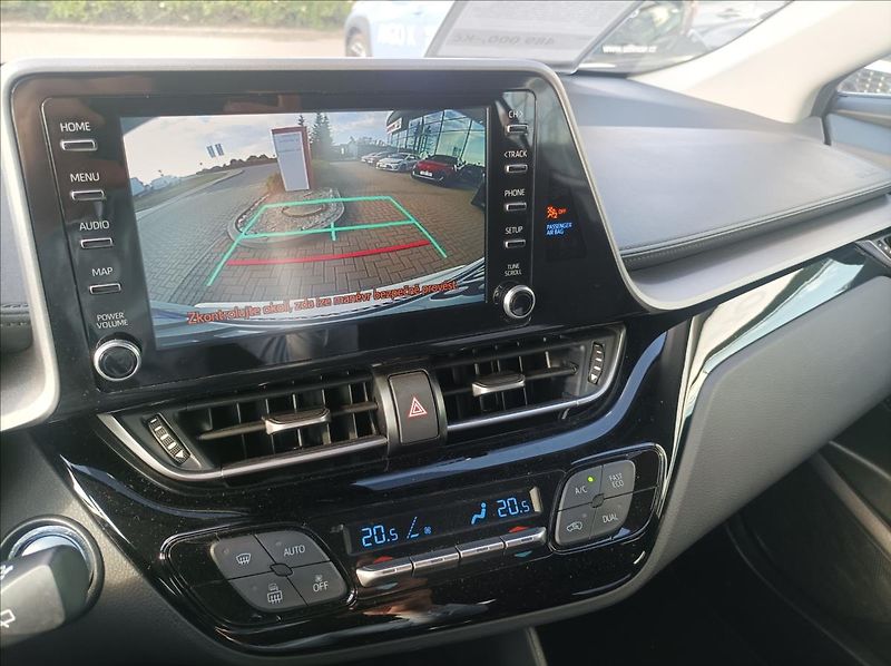 Toyota C-HR 1,8 Comfort - fotka 17 z 20