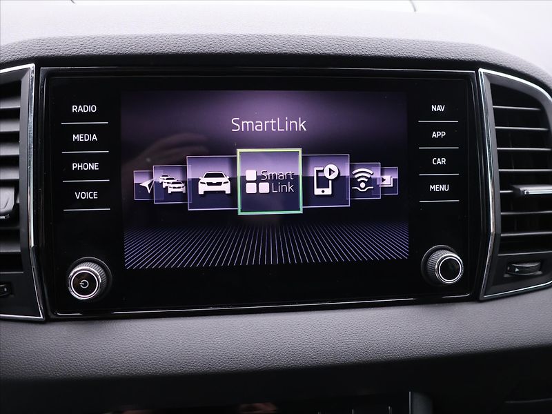 Škoda Karoq 1,5 TSI 110kW Style CZ 1.Maj - fotka 23 z 33