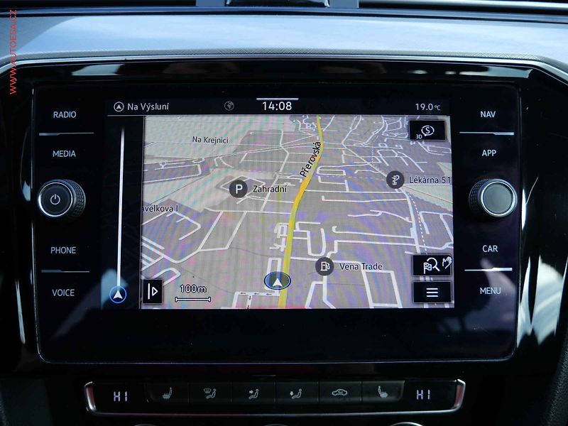 Volkswagen Passat (2020) 1.6 TDi, Business, DSG, LED - fotka 18 z 22