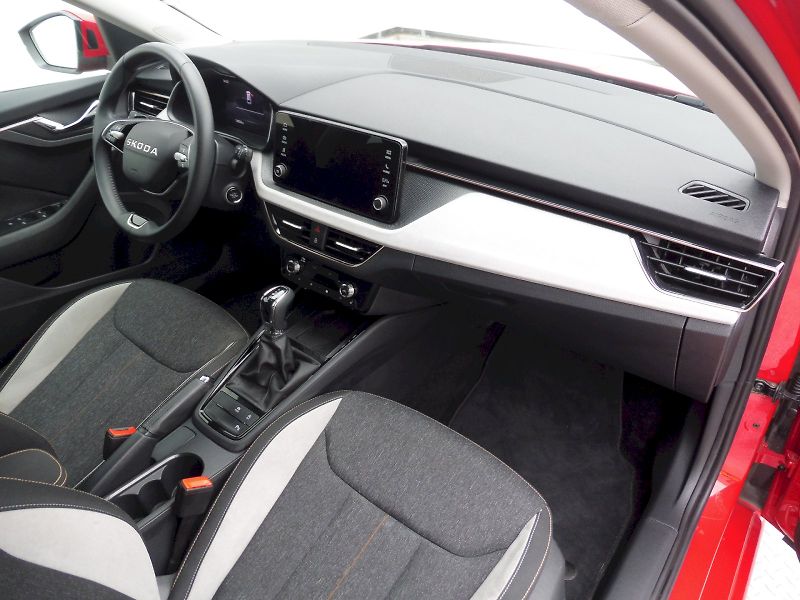 Škoda Scala (2025) Top Selection 1,0 TSI 85kW DSG - fotka 8 z 29