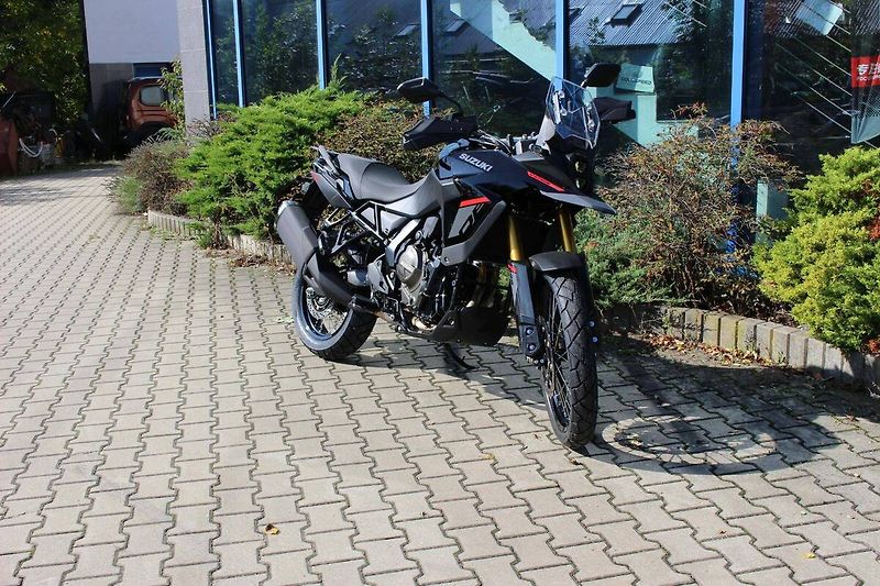 Suzuki (2026) DL 800  DE 2025   AKCE - fotka 1 z 9