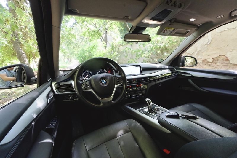 BMW X5 (2018) 1. Majitel, + ZIMNÍ SADA, DPH - fotka 24 z 25