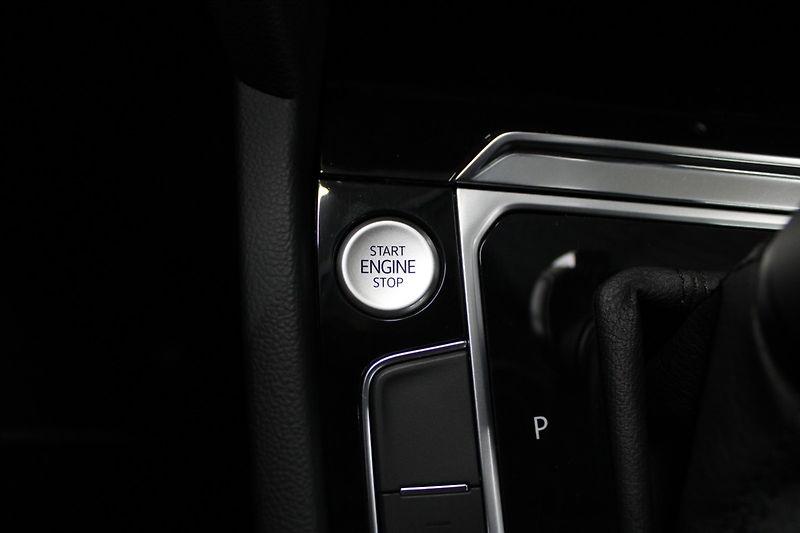 Volkswagen Arteon 2,0 TDI DSG ELEGANCE 1.MAJ. CZ - fotka 25 z 35