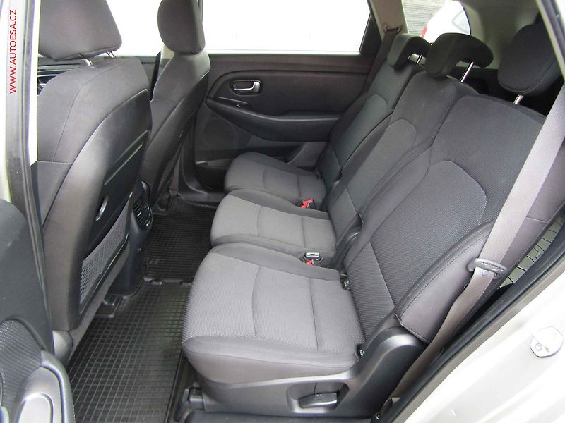Kia Carens (2014) 1.7 CRDi, ČR, TZ - fotka 10 z 20