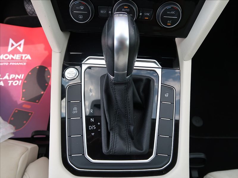 Volkswagen Passat 2,0 TDi,110kW,1majČR,Highline - fotka 17 z 27