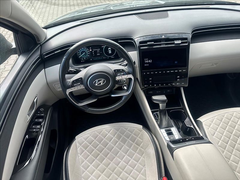 Hyundai Tucson 1,6 T-GDi MHEV 4WD SMART NAVI - fotka 15 z 27
