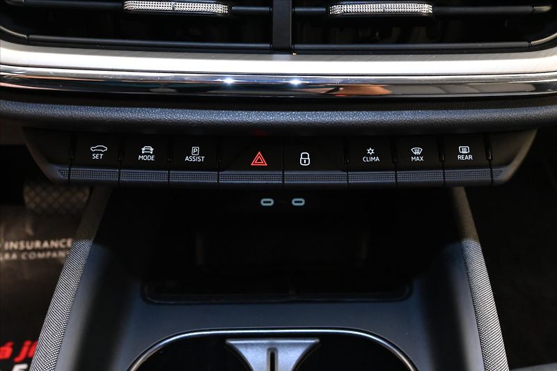 Škoda Enyaq iV 60 132 kW SoH 89% Záruka až - fotka 21 z 32