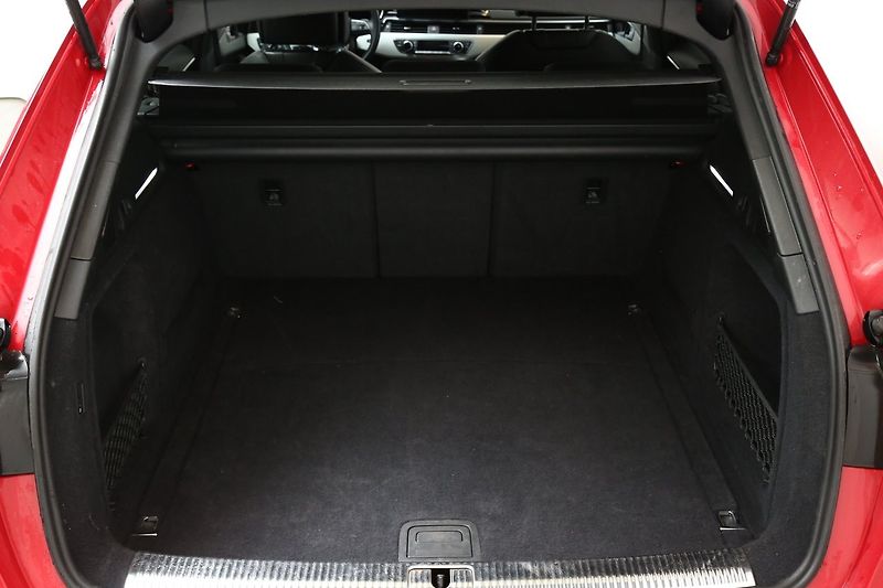 Audi A4 40TFSI q S-Line Matrix NezT Ka - fotka 20 z 23