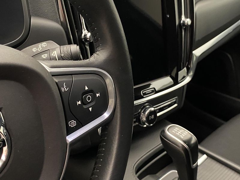 Volvo V90 D3 KINETIC REZERVACE - fotka 20 z 38