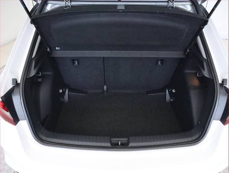 Škoda Fabia (2023) 1.0 TSI, Serv.kniha, Tempomat - fotka 14 z 23