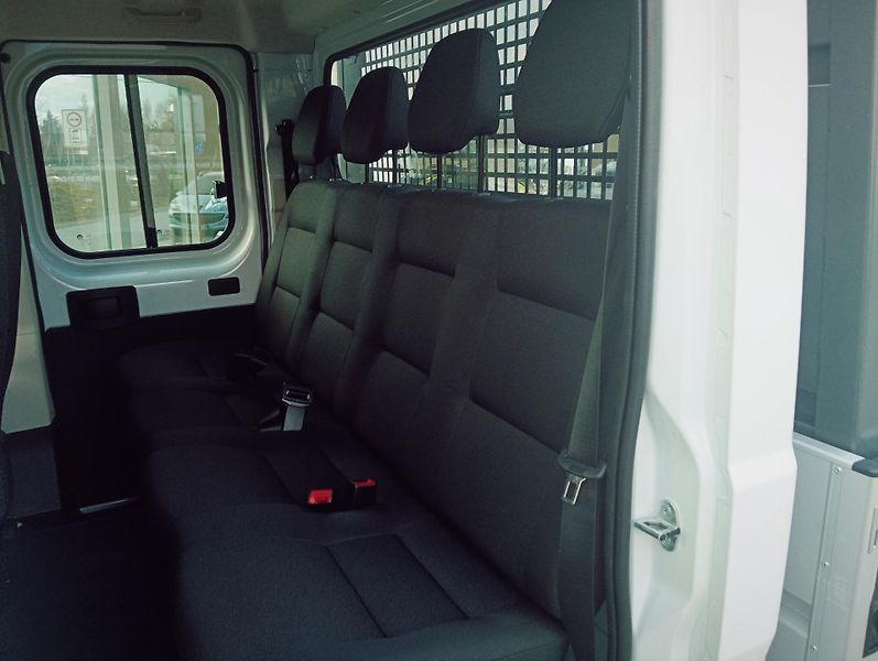 Peugeot Boxer (2026) DVOUKABINA 4350 L4 valník 180k - fotka 14 z 17