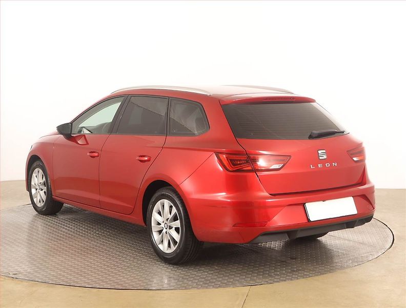 Seat Leon (2019) Style 1.0 TSI, Tempomat - fotka 4 z 16