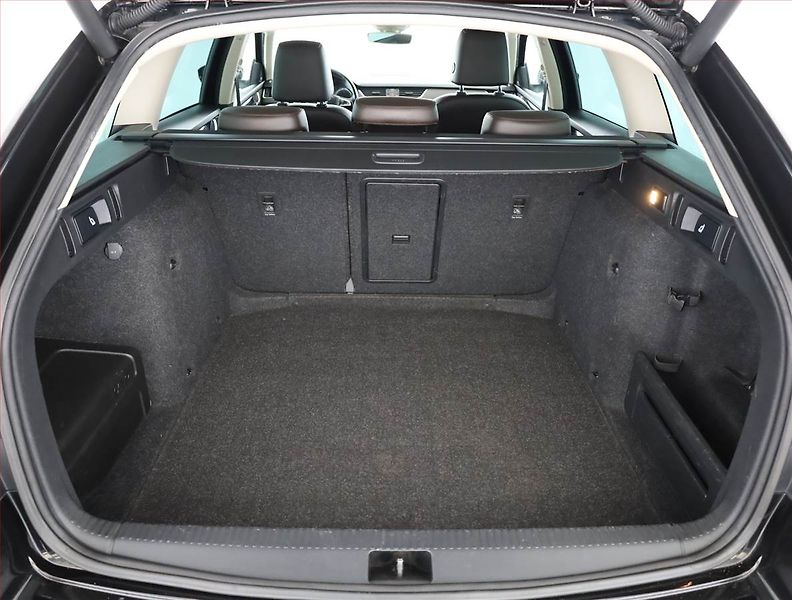 Škoda Octavia (2017) Laurin&Klement 2.0 TDI, 4X4 - fotka 19 z 20